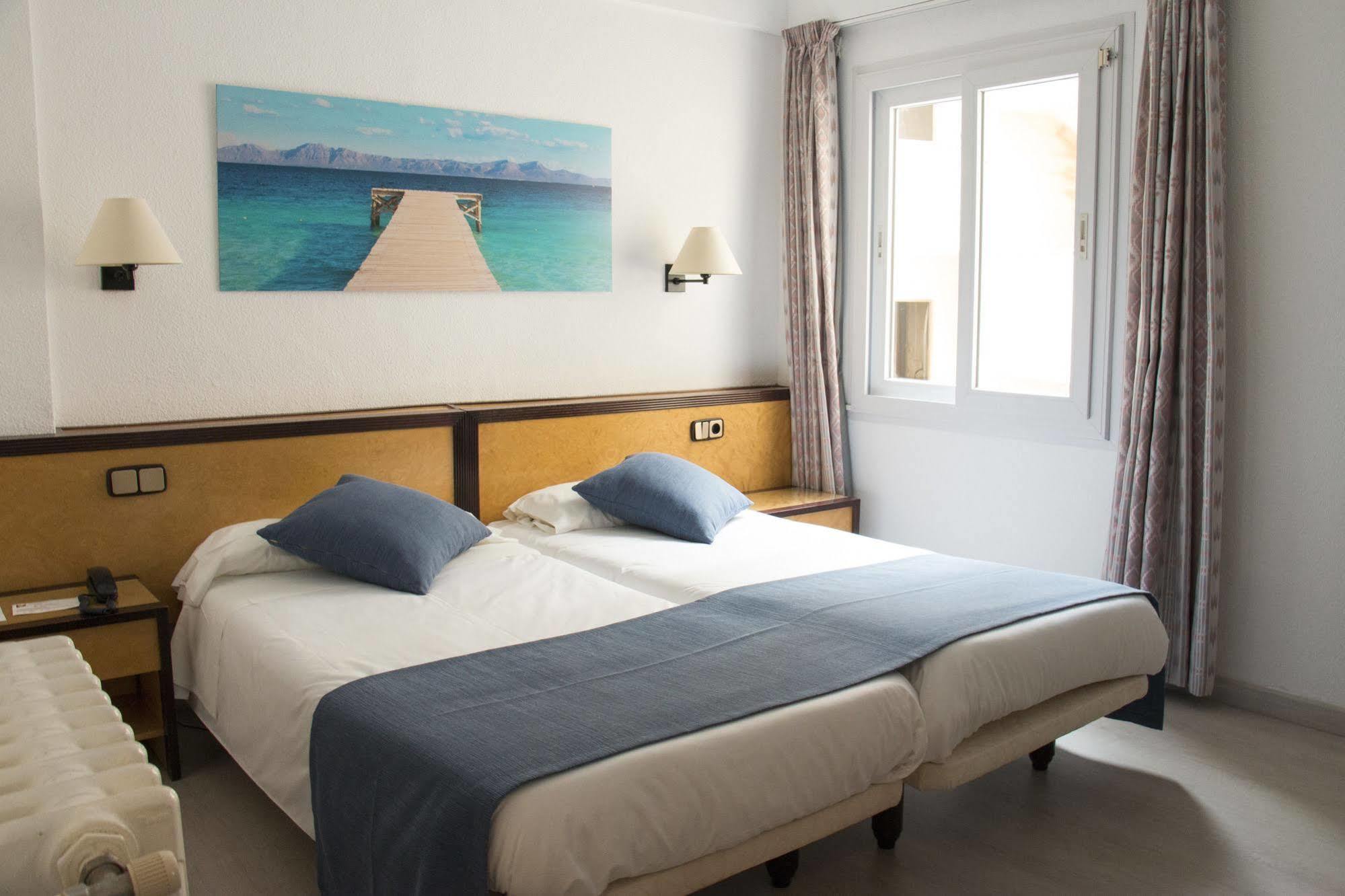 קאלה מילור Hotel Voramar מראה חיצוני תמונה